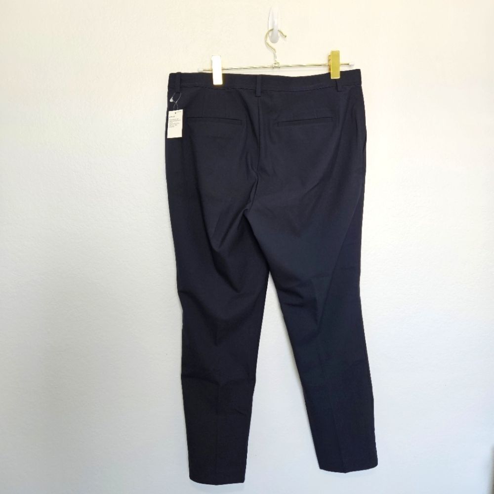 NWT Uniqlo | Smart Style Ankle Length Pants Navy Blue, Womens 32 - 33 - Picture 6 of 8